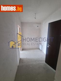 Тристаен, 98m²