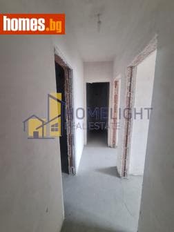 Тристаен, 98m²