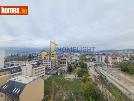 Тристаен, 98m²