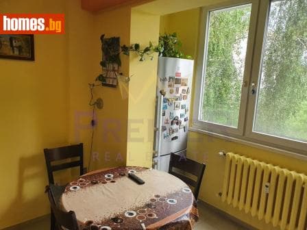 Двустаен, 70m²