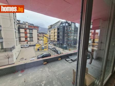 Тристаен, 145m²