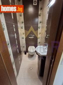 Тристаен, 125m²