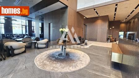 Тристаен, 134m²