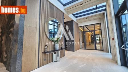 Тристаен, 134m²