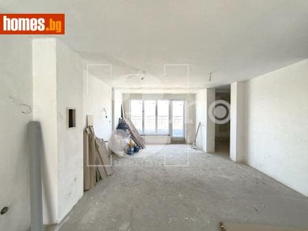 Тристаен, 123m²