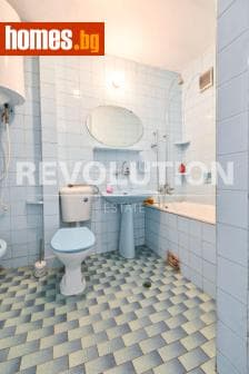 Тристаен, 90m²