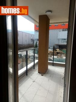 Двустаен, 82m²