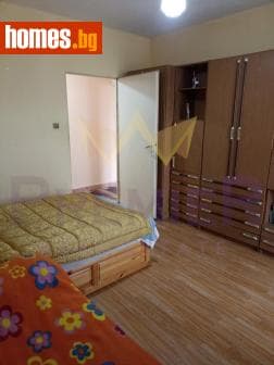 Тристаен, 112m²