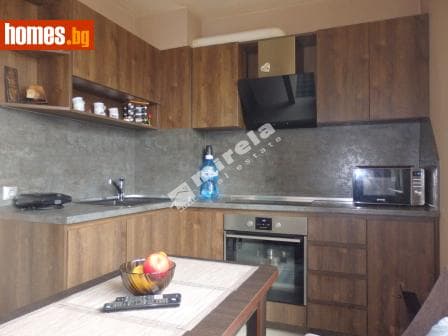 Тристаен, 115m²