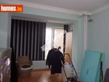 Тристаен, 115m²