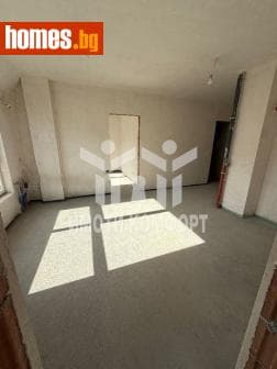 Тристаен, 85m²