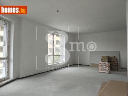 Тристаен, 132m²