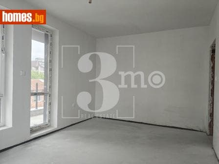 Тристаен, 132m²
