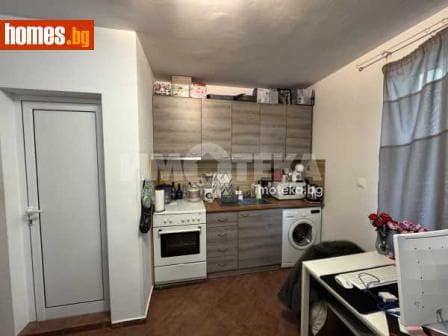 Тристаен, 99m²