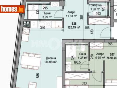 Тристаен, 125m²