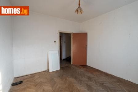 Двустаен, 65m²