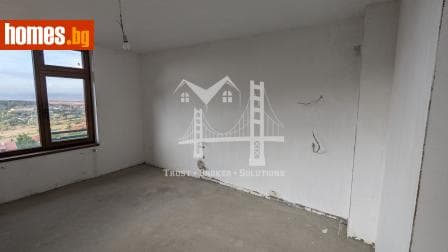 Тристаен, 192m²