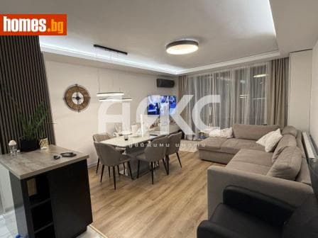 Тристаен, 125m²