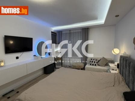 Тристаен, 125m²
