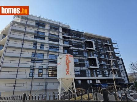 Тристаен, 95m²