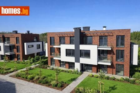 Тристаен, 90m²