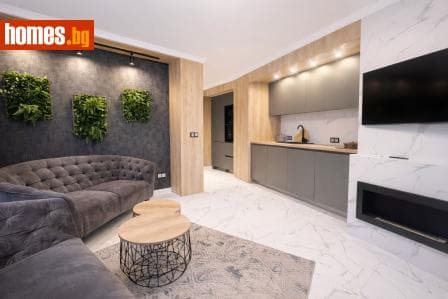 Тристаен, 133m²