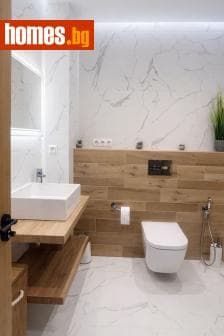 Тристаен, 133m²