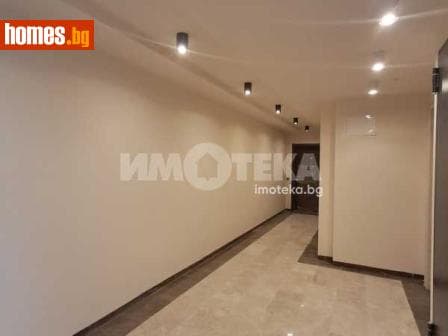 Тристаен, 98m²