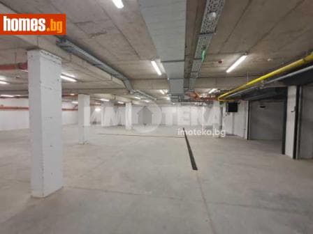 Тристаен, 98m²