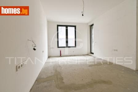 Тристаен, 131m²