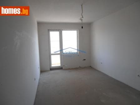 Тристаен, 131m²