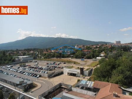 Тристаен, 131m²