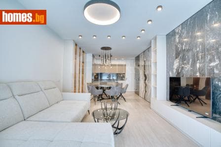 Тристаен, 133m²