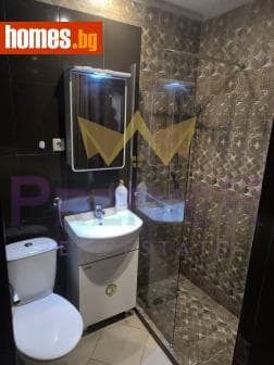 Тристаен, 74m²