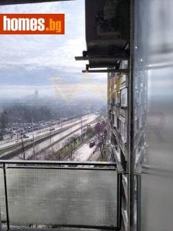 Тристаен, 74m²