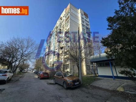 Тристаен, 95m²