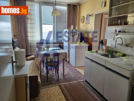 Тристаен, 95m²