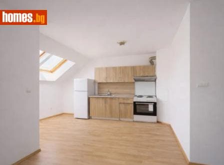 Тристаен, 94m²