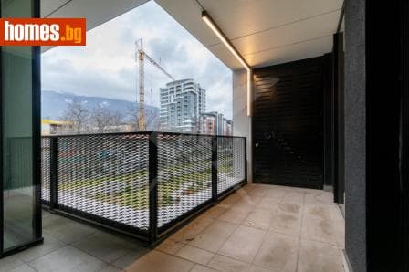 Тристаен, 133m²