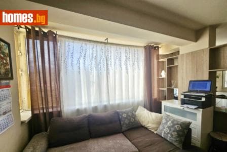 Тристаен, 115m²
