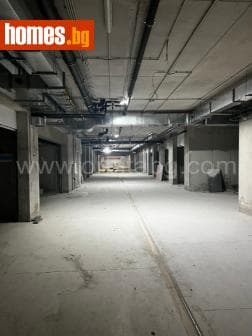 Тристаен, 136m²