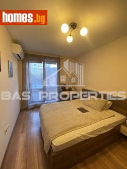 Тристаен, 66m²