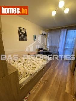 Тристаен, 66m²