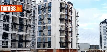 Тристаен, 268m²