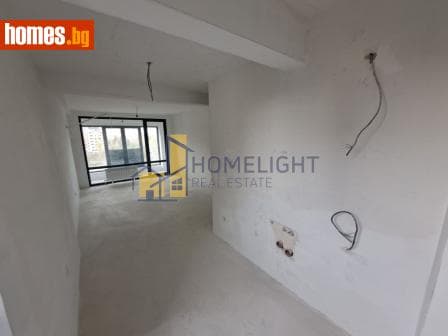 Тристаен, 108m²