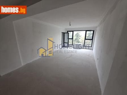 Тристаен, 134m²