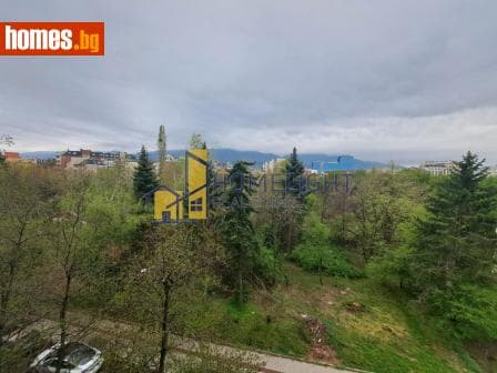 Тристаен, 134m²