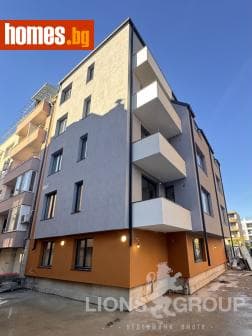 Тристаен, 121m²