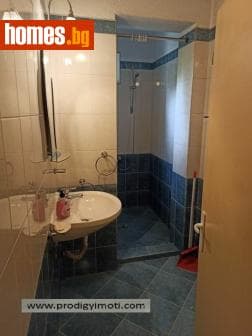 Двустаен, 68m²