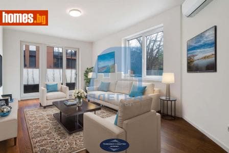 Тристаен, 103m²